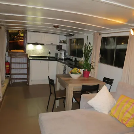 Authentiek Schip Op 14 Minuten Vanaf Amsterdam Bed & Breakfast 4*