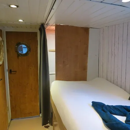 Authentiek Schip Op 14 Minuten Vanaf Amsterdam